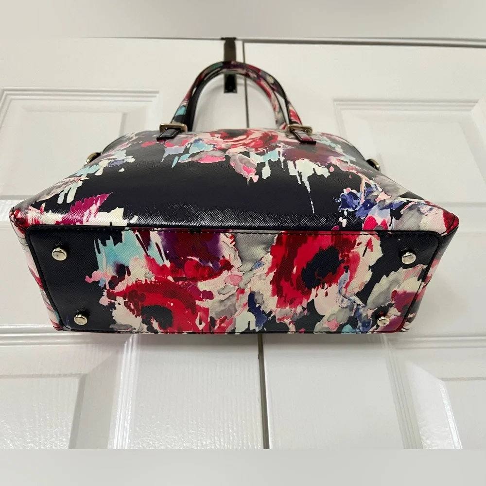 KATE SPADE SATCHEL, Very Good Condition - Picture 2 of 13